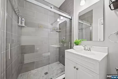 129 Truman Drive, Wood Ridge, NJ 07075 - Photo 9