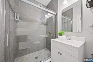 129 Truman Dr, Wood Ridge, NJ 07075 - Photo 9