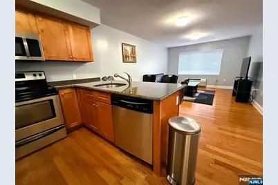 411 E Brinkerhoff Avenue 110 #110, Palisades Park, NJ 07650 - Photo 5
