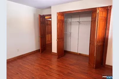 567 Kingsland Avenue 1 #1, Lyndhurst Township, NJ 07071 - Photo 11