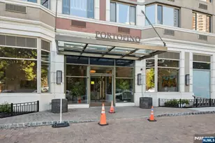 65 2nd Street 1006, Jersey City, NJ 07302 - Photo 37