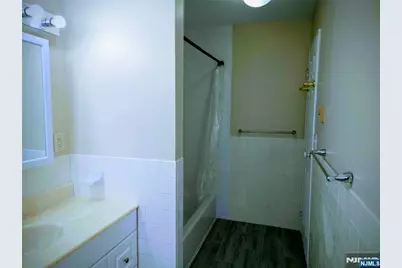 15 Cottage Street 19 3A #19 3A, Midland Park, NJ 07432 - Photo 11