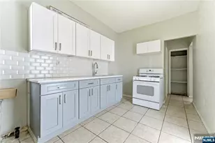 39 Blum St, Newark, NJ 07103 - Photo 9