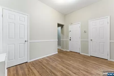 39 Blum Street, Newark, NJ 07103 - Photo 3