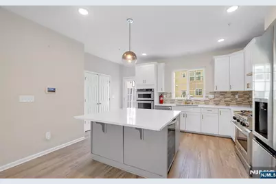 62 Truman Drive, Wood Ridge, NJ 07075 - Photo 9