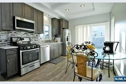 402 N 3rd Street, East Newark, NJ 07029 - Photo 3