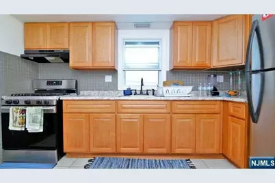 402 N 3rd Street, East Newark, NJ 07029 - Photo 13