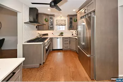 26 Large Avenue, Hillsdale, NJ 07642 - Photo 9