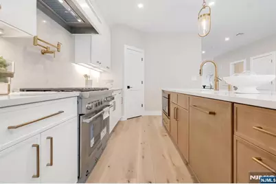 188 Broadway 1 #1, Woodcliff Lake, NJ 07677 - Photo 9