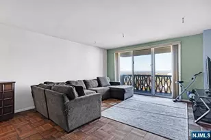 2000 Linwood Ave 17H, Fort Lee, NJ 07024 - Photo 7