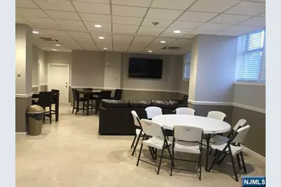 2000 Linwood Avenue 17H #17H, Fort Lee, NJ 07024 - Photo 29