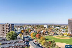 2000 Linwood Ave 17H, Fort Lee, NJ 07024 - Photo 21