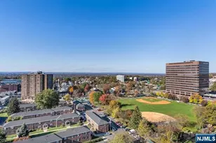 2000 Linwood Ave 17H, Fort Lee, NJ 07024 - Photo 1