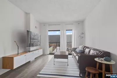 318 38th Street 407 #407, Union City, NJ 07087 - Photo 1