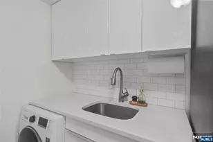 318 38th Street 407, Union City, NJ 07087 - Photo 5