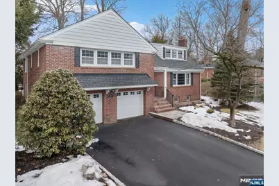 922 Wildwood Road, Oradell, NJ 07649 - Photo 3