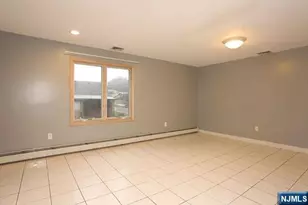 44 Chamberlain Ave 2nd Floor, Elmwood Park, NJ 07407 - Photo 7