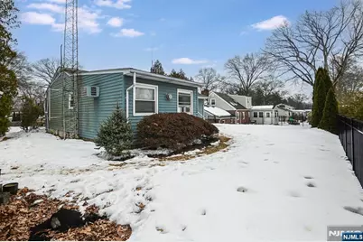 286 Ridgewood Boulevard, Washington Township, NJ 07676 - Photo 27