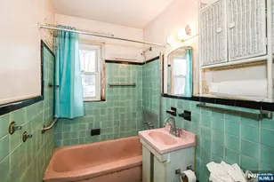 286 Ridgewood Blvd, Washington Township, NJ 07676 - Photo 21