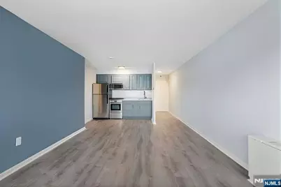 2180 Center Avenue 6E #6E, Fort Lee, NJ 07024 - Photo 11