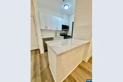 5 Monitor Street 202 #202, Jersey City, NJ 07304 - Photo 3