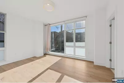 348 Baldwin Avenue 209 #209, Jersey City, NJ 07306 - Photo 9