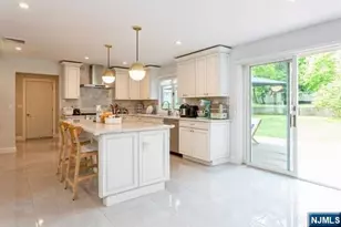 18 Cedar Ct, Closter, NJ 07624 - Photo 7