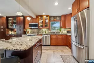 199 Honeysuckle Dr, Washington Township, NJ 07676 - Photo 11