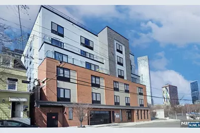 211 Baldwin Avenue 403 #403, Jersey City, NJ 07306 - Photo 5