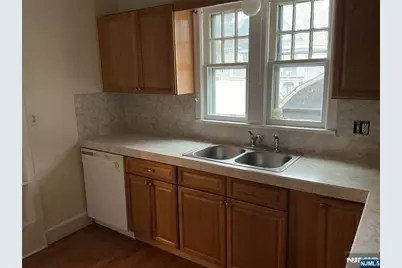 126 W Hudson Avenue 2A #2A, Englewood, NJ 07631 - Photo 7