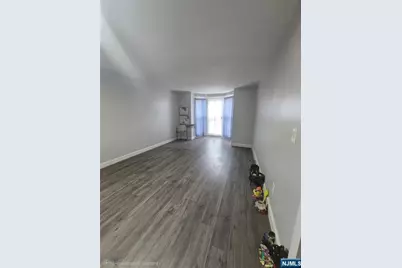 111 Ridgewood Avenue, Newark, NJ 07108 - Photo 3