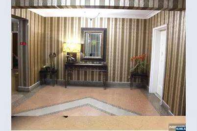 2320 Linwood Avenue 1F #1F, Fort Lee, NJ 07024 - Photo 3
