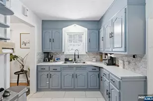 86 Knapp Pl, Englewood, NJ 07631 - Photo 15