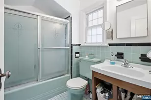 86 Knapp Pl, Englewood, NJ 07631 - Photo 25