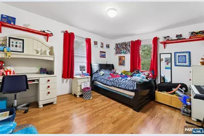 300 Spring Valley Road, Paramus, NJ 07652 - Photo 35