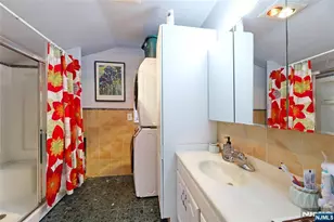 300 Spring Valley Rd, Paramus, NJ 07652 - Photo 21