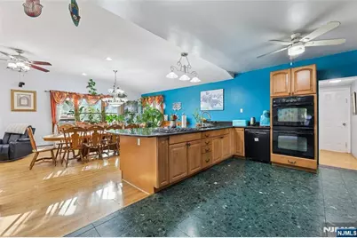 300 Spring Valley Road, Paramus, NJ 07652 - Photo 13