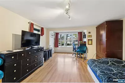 300 Spring Valley Road, Paramus, NJ 07652 - Photo 37