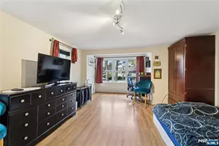 300 Spring Valley Rd, Paramus, NJ 07652 - Photo 37