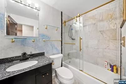 50 Glenwood Avenue 702 #702, Jersey City, NJ 07306 - Photo 9