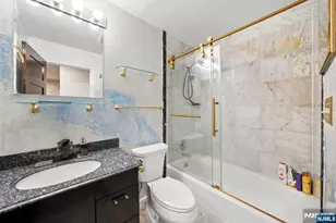 50 Glenwood Ave 702, Jersey City, NJ 07306 - Photo 9