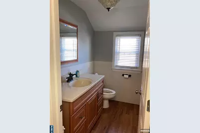 80 Carlton Avenue 2nd Fl #2nd fl, East Rutherford, NJ 07073 - Photo 5