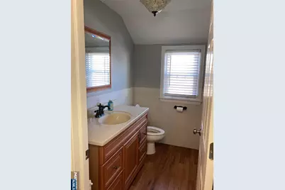 80 Carlton Avenue 2nd Fl #2nd fl, East Rutherford, NJ 07073 - Photo 5