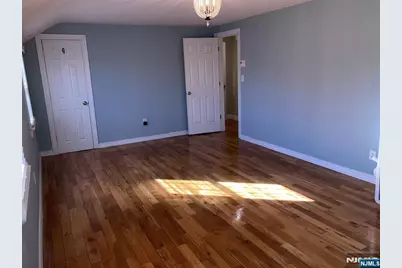 80 Carlton Avenue 2nd Fl #2nd fl, East Rutherford, NJ 07073 - Photo 3