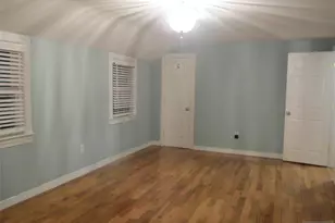 80 Carlton Ave 2nd Fl, East Rutherford, NJ 07073 - Photo 3