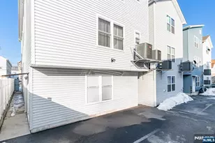 268 2nd Ave, Newark, NJ 07107 - Photo 25