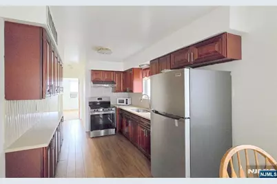 619 Sussex Street 3 #3, Harrison, NJ 07029 - Photo 5