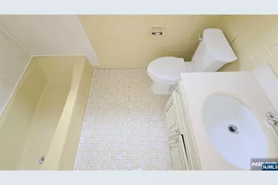 619 Sussex Street 3 #3, Harrison, NJ 07029 - Photo 15