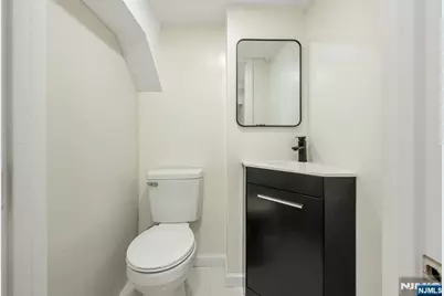 160 3rd Avenue, Hawthorne, NJ 07506 - Photo 29