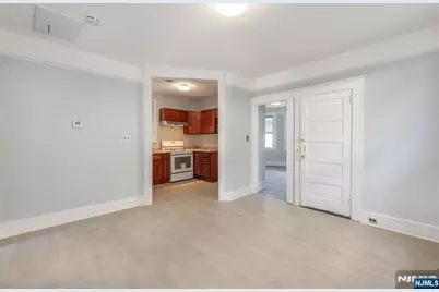 51 Maple Street, Garfield, NJ 07026 - Photo 5